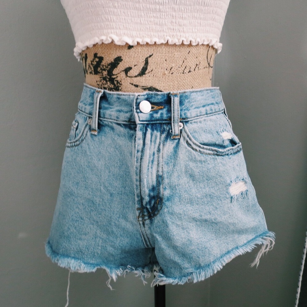 BDG girlfriend high rise denim shorts